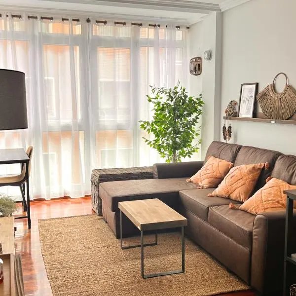 Exclusivo "Gran Bilbao" Suite Deluxe Top Comfort, hotel en Santurce