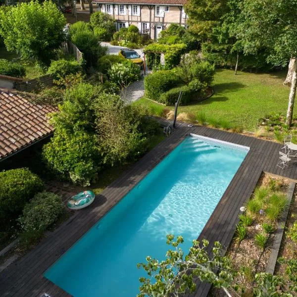Quizas Maison d'hôtes, hotel in Onesse-et-Laharie