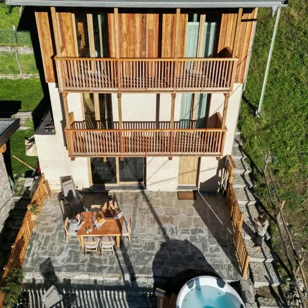Modern chalet with hot tube, hotel v destinaci Campo