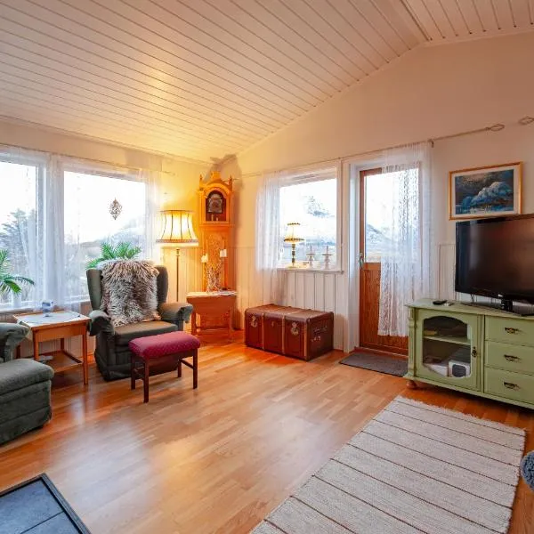 Lofothuset - koselig hus på Fredvang, hotel in Hovdan