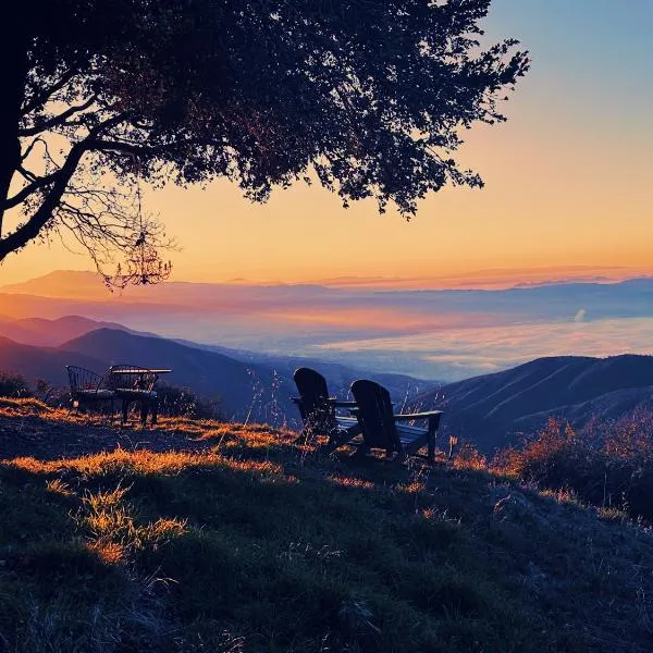 100 Mile View-Fire Pit, Romantic, Peaceful, Private, hotel v destinaci Crestline
