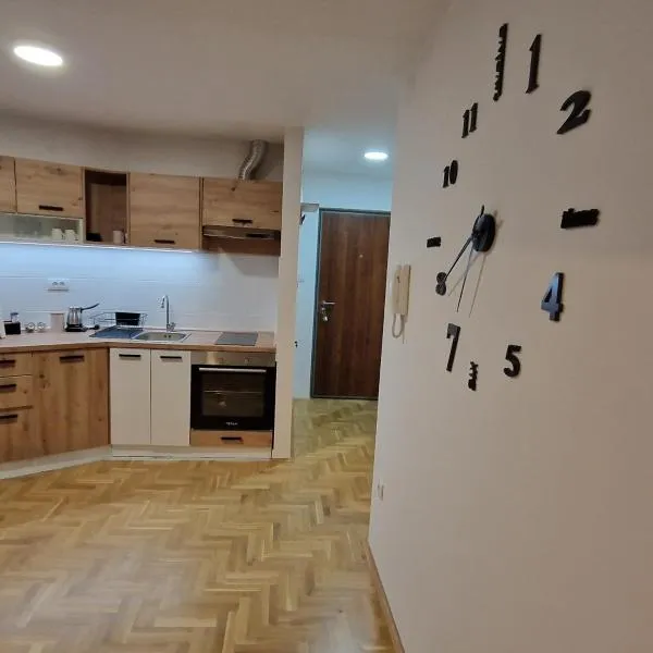 Stan na dan Apartman S, хотел в Kostolac