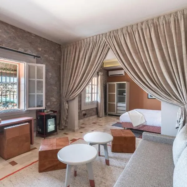 JEMAA EL FNA Suites & Spa, hotel in Marrakesh