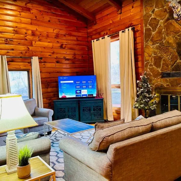 Cozy cabin close to Virginia Tech and Radford University, hotell i Radford