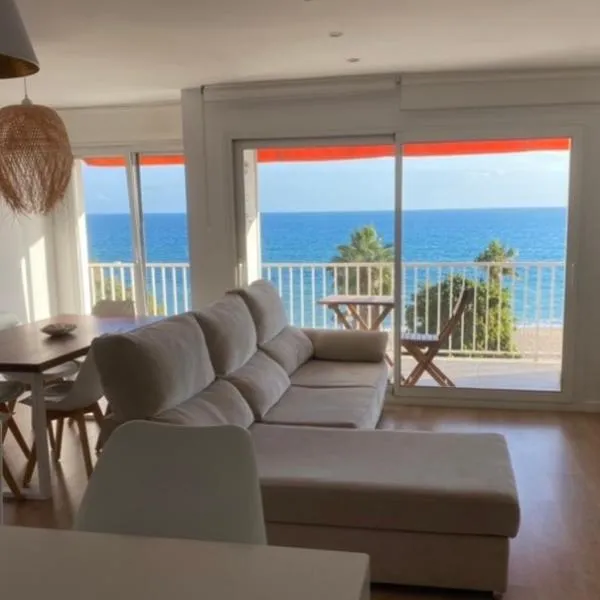 Apartamento frente al mar, hotel a Canet de Mar
