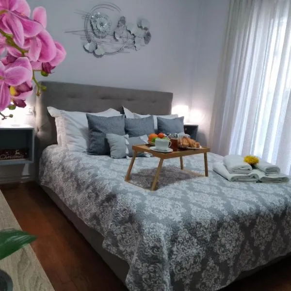 Volos Hospitality, Central Apartment, hotel i Volos