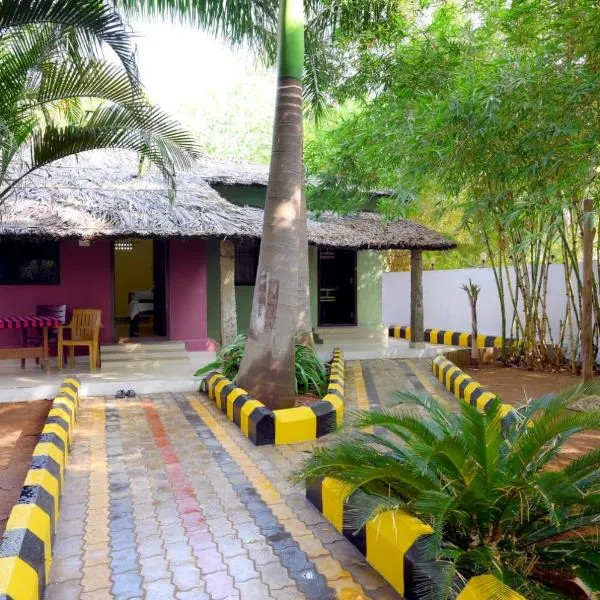 Gangāwati에 위치한 호텔 Megha Resort , Hampi