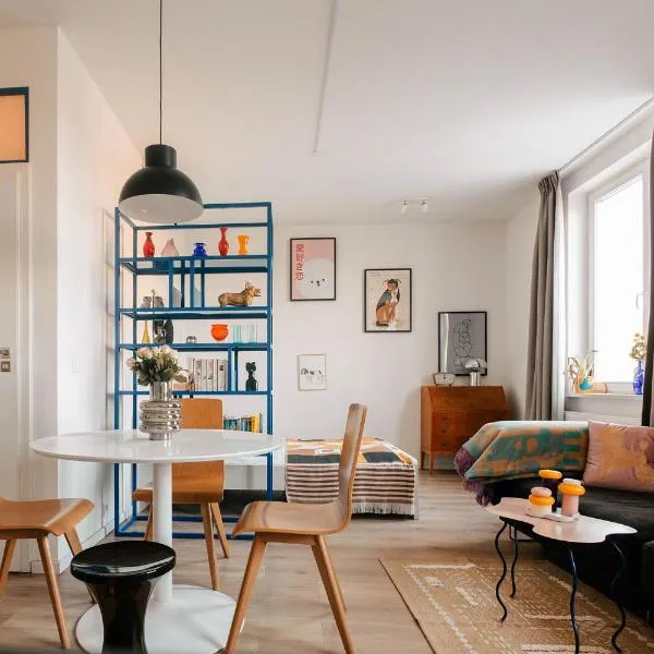 Dog of Warsaw Apartment - Puławska, hotel i Warszawa