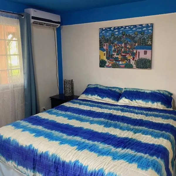 Uverito Sand Dollar B&B, hótel í Las Tablas