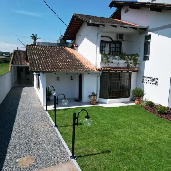 RCM Vilas - Casa Confortável 02, khách sạn ở Joinville