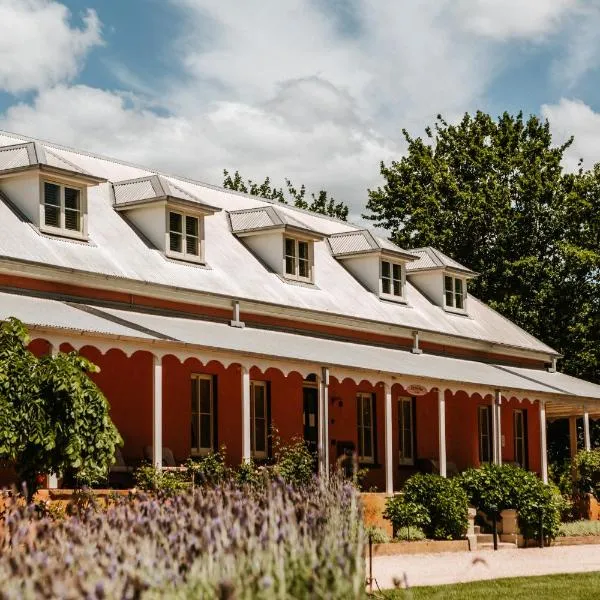 Fitzroy Inn Historic Retreat Mittagong, готель у місті Міттаґонґ