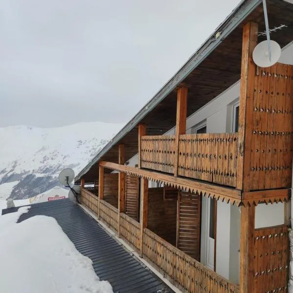 Hotel Zemo Aragvi, hotel di Gudauri