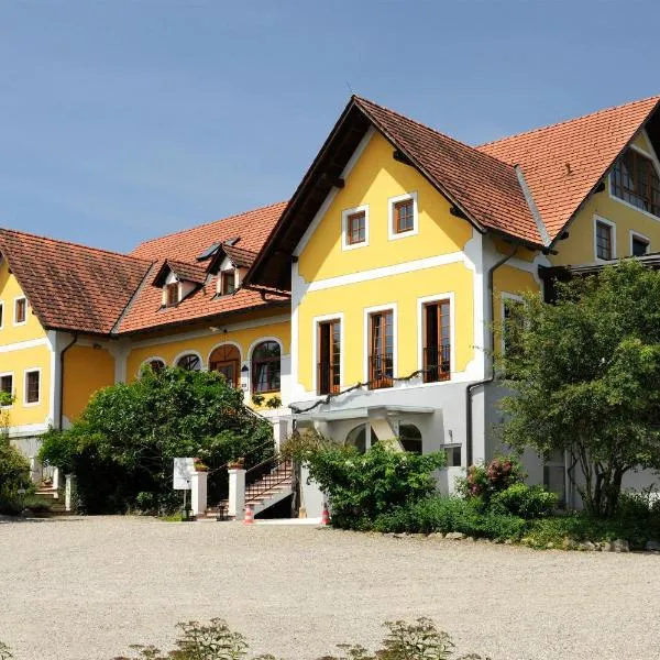 Sattlerhof Genießerhotel & Weingut, hotel v destinaci Gamlitz