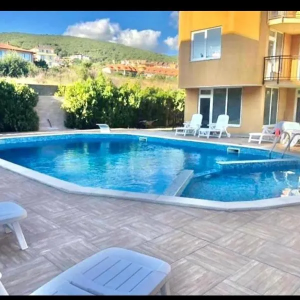 Apartment Blue Komfort، فندق في ساني بيتش