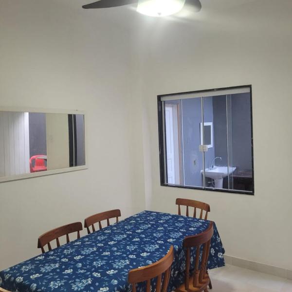 Casa ampla bem localizada - Foto 4