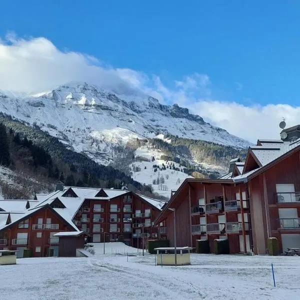 Viesnīca Studio au pied des remontées/wifi/smart TV/parking pilsētā Lekontaminmonžuā