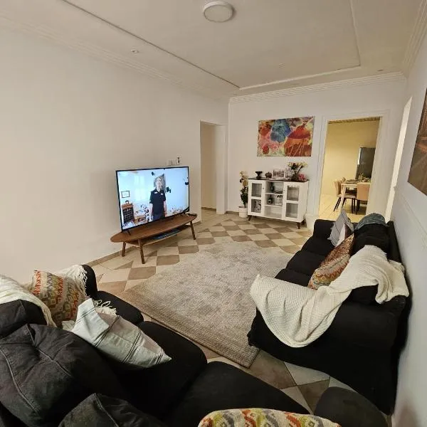 Riyadh, King Faisal District Apartment, khách sạn ở Riyadh