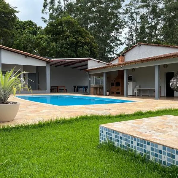 Chácara em Alpes de Mairiporã, готель у місті Майріпоран