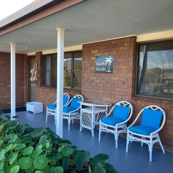 South Pacific, hotel in Macksville