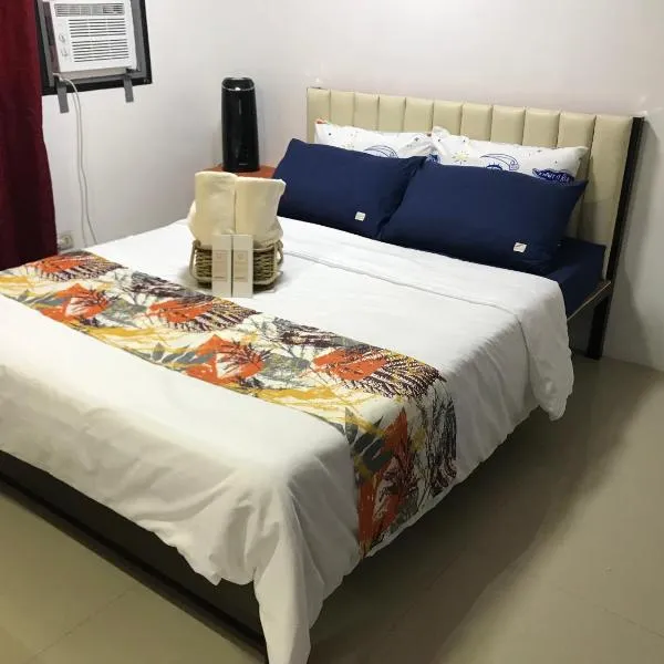 Mikhai Guest House near Las Cazas de Acuzar, hotel v destinaci Bagac