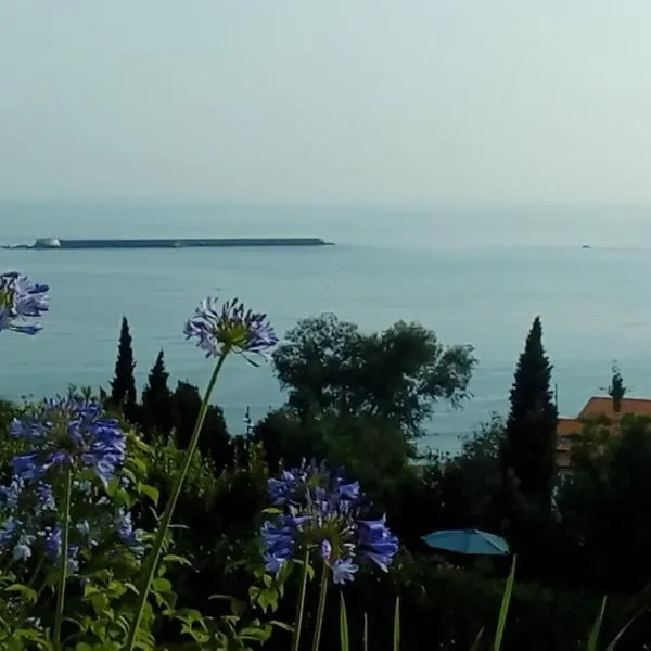 Entre Terre & Mer, hotel v destinaci Ciboure