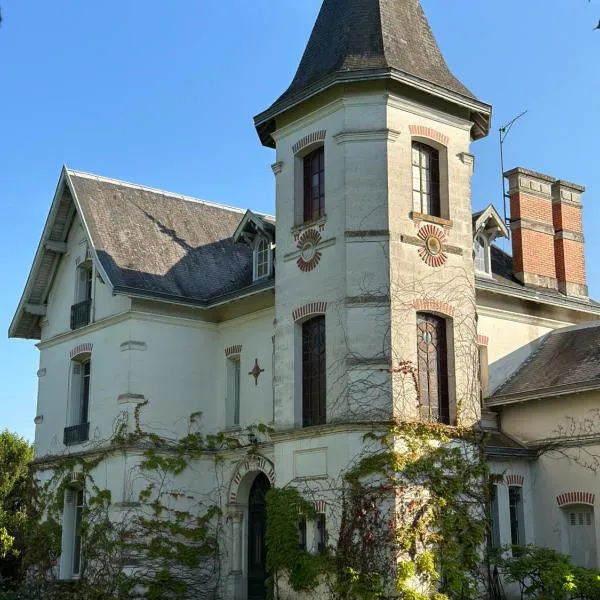 Château de Moulède, hotell i Roullet