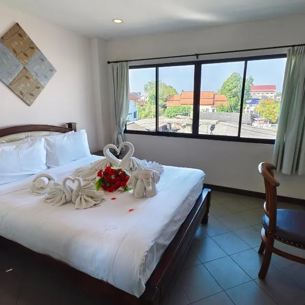 The Guest Hotel & Hostel、チェンマイのホテル