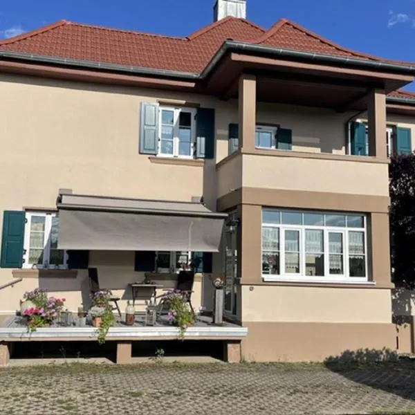 Haus Betty, khách sạn ở Rattelsdorf