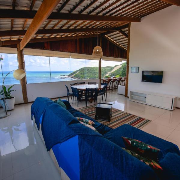 Cobertura exclusiva em ponta negra com vista para o mar