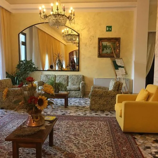 Hotel Cristallo - Chianciano Terme, hotel in Chianciano Terme
