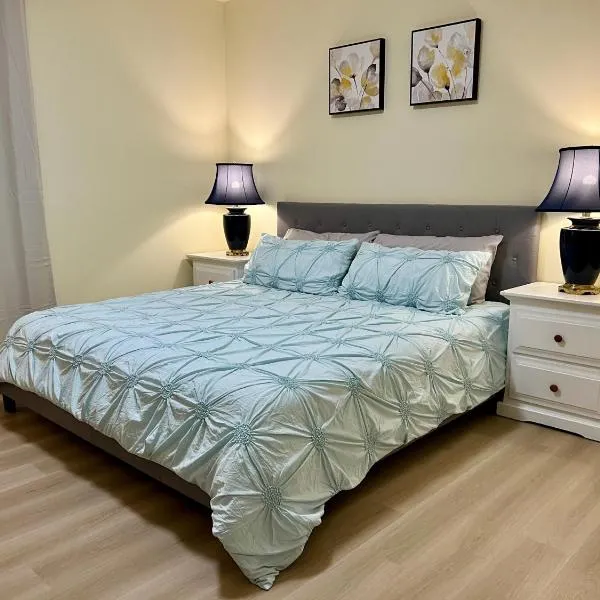 Two-bedroom Suite with King Bed-4 Minutes to The Falls、ナイアガラ・フォールズのホテル