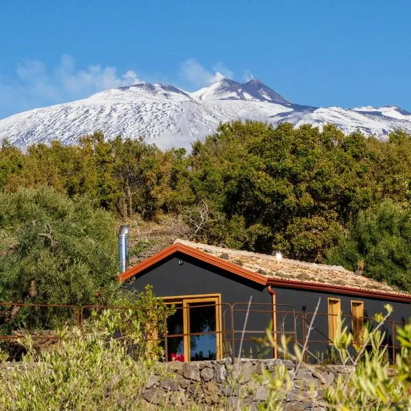 PODERE DELL'ETNA SEGRETA - Essential Nature Hotel, hótel í Biancavilla