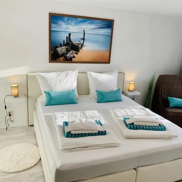 KAPITÄNS HUS - traditionelles Reethaus strandnah, Sauna, großer Garten, PKW-Stellplätze, hotel v destinaci Graal-Müritz