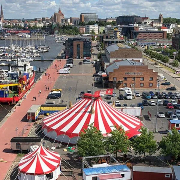 Circus Fantasia, hotel v Rostocku