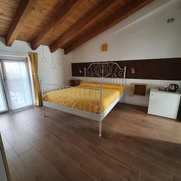 Elements B&B, hotel v destinaci Azzano San Paolo