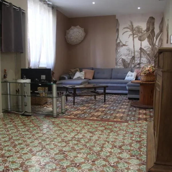 la maison du bonheur, hotelli kohteessa Saint-Laurent-de-la-Salanque