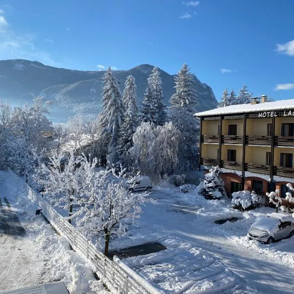 Hôtel Lacour, hotel in Eygliers