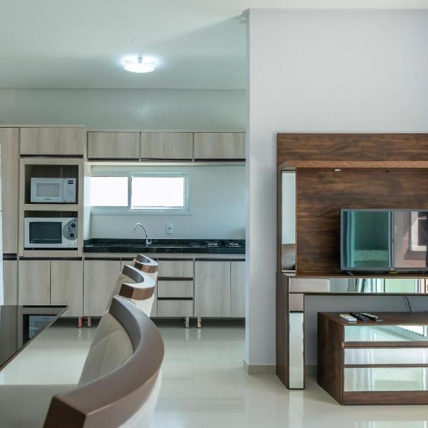 Apto Elegante 2 Suítes com Sacada Gourmet - Foto 4