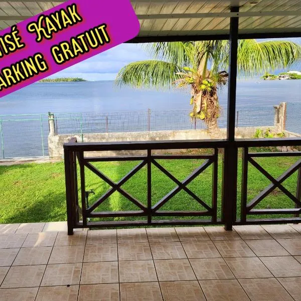 Fare Moana Bord de Mer Fare Tepua Lodge, hotel v Uturoe