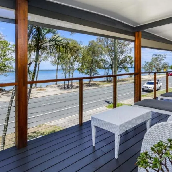 Fishing and Swimming at your doorstep - Sylvan Beach Esp, Bellara, hotel in Bellara