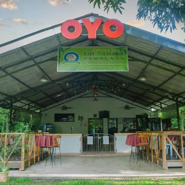 OYO 90037 The 7 Lodge Tambunan, hotel v mestu Tambunan