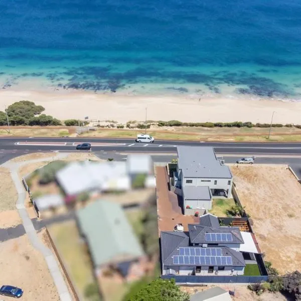 Hollow Beach House - Bunbury, hotel in Bunbury