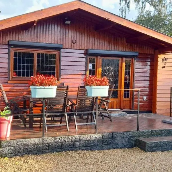 Chalet Nutons, hotel in Somme-Leuze