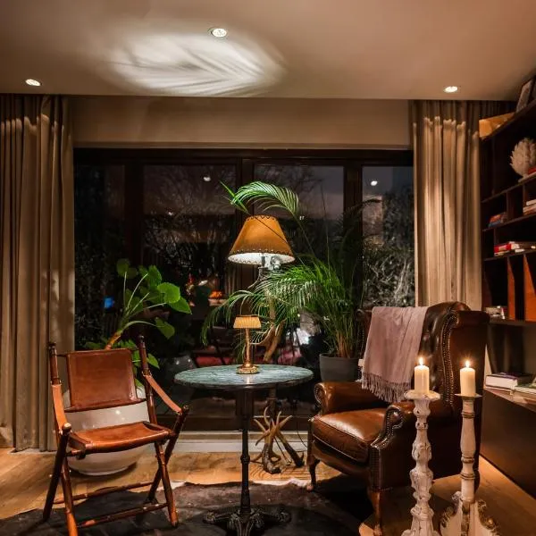 Le Petit Chalet - Artegianale, hotel v destinaci Brašov