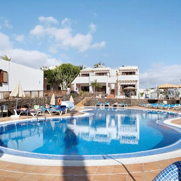 Playa Flamingo 19, hotel in Playa Blanca