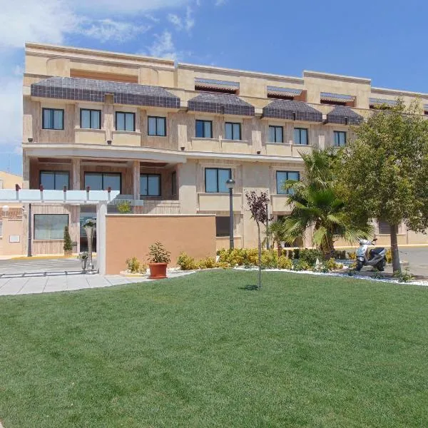Hotel Restaurante Emilio, hotel v destinaci Hellín