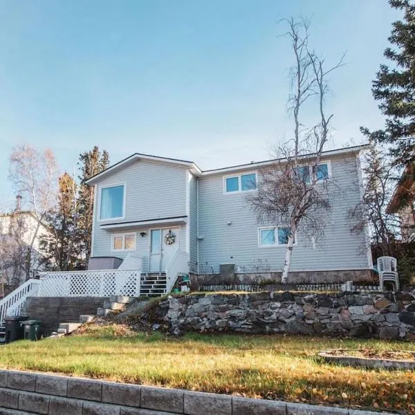 Yellowknife Downtown 50a avenue Retreat, hotel em Yellowknife