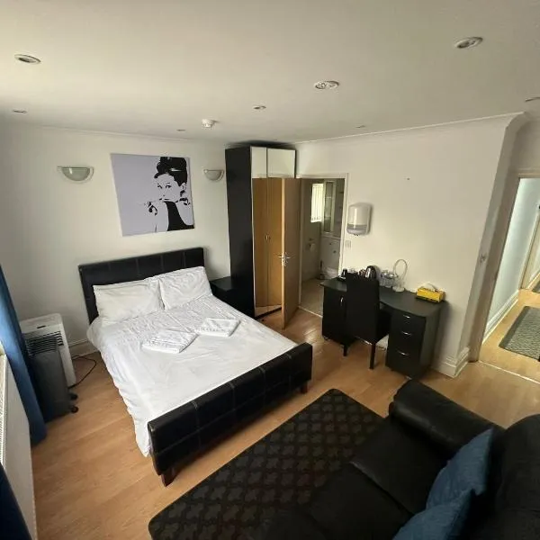 3 Luxury En-suite Bedrooms, hotell sihtkohas Cardiff