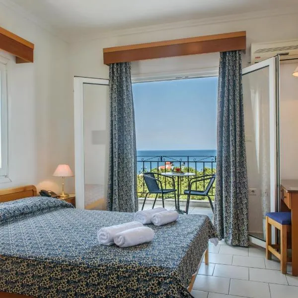 Lazaridis Luxury Studios & Apartments, hotel in Nea Roda