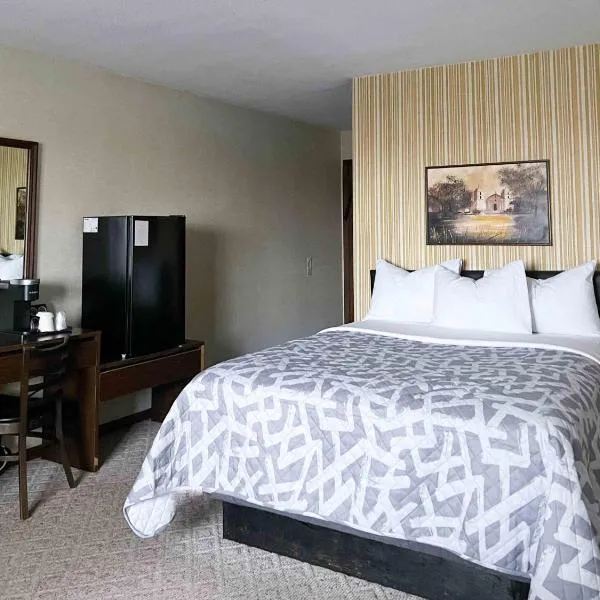 The Trail Inn - Slayton, MN - HWY 59, hotel di Slayton